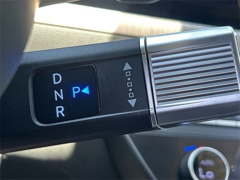 New 2025 Hyundai Sonata Limited image 12