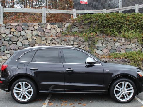 Used 2015 Audi SQ5 Prestige w/ Prestige Package image 5