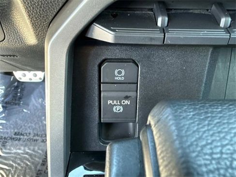 Used 2022 Toyota Tundra SR5 image 23