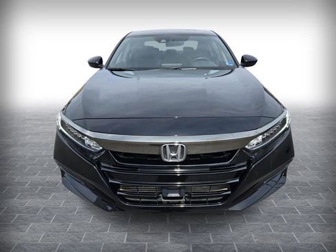 Used 2020 Honda Accord Sport image 2