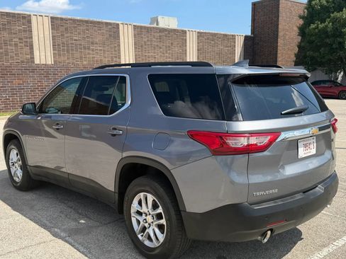 Used 2019 Chevrolet Traverse LT FWD image 7