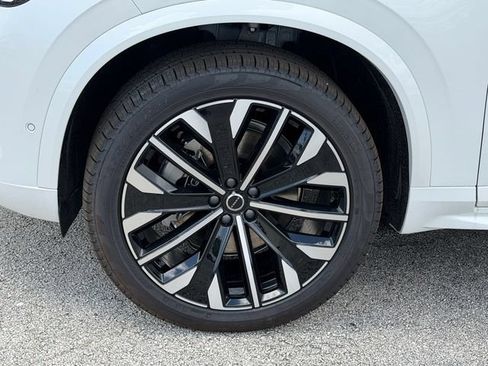 New 2026 Volvo XC90 B6 Plus AWD/4WD image 11