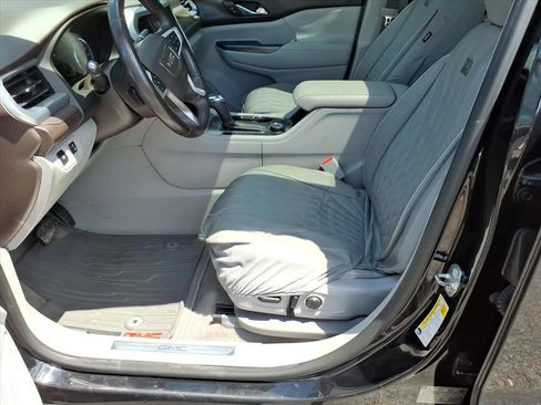 Used 2018 GMC Acadia SLT AWD/4WD image 13