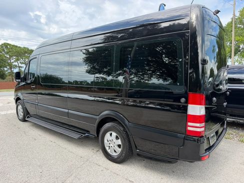 Used 2012 Mercedes-Benz Sprinter 2500 image 4