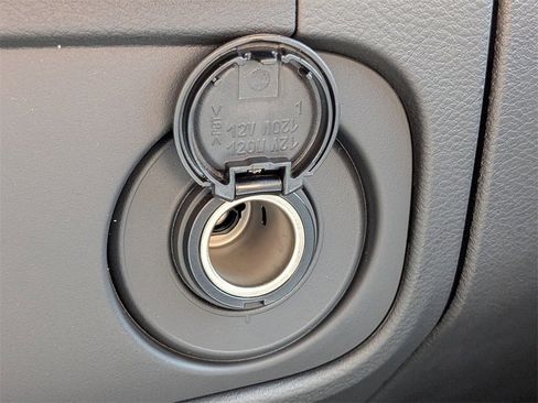 New 2025 Nissan Frontier SV image 29