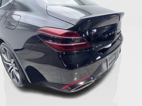 Used 2025 Genesis G70 2.5T image 19