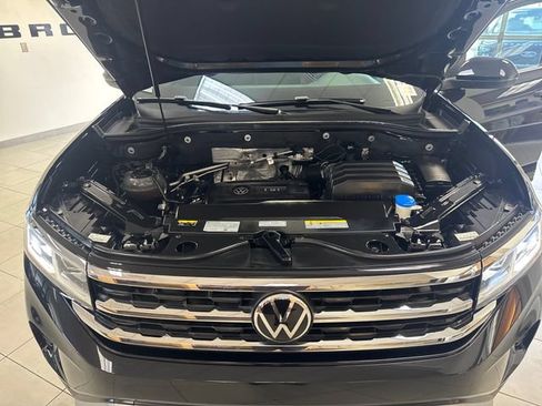 Used 2023 Volkswagen Atlas SE w/ Black Wheel Package AWD/4WD image 25