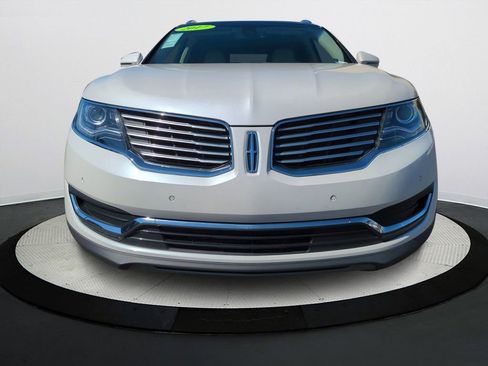 Used 2017 Lincoln MKX Reserve w/ Driver Assistance Package image 36