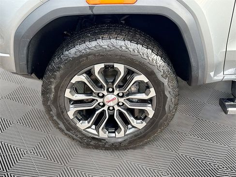 Used 2023 GMC Canyon Denali image 34