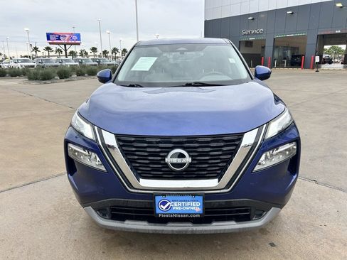 Certified 2023 Nissan Rogue SV image 2