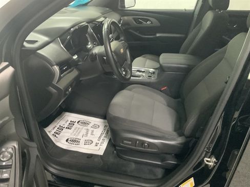 Used 2023 Chevrolet Traverse LT AWD/4WD image 14
