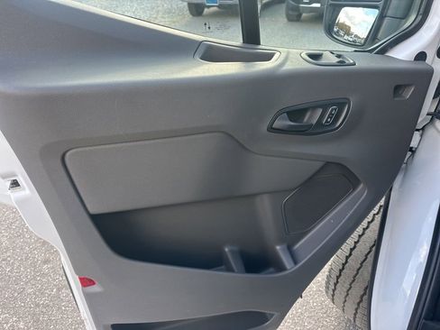Used 2022 Ford Transit 350 XLT image 22