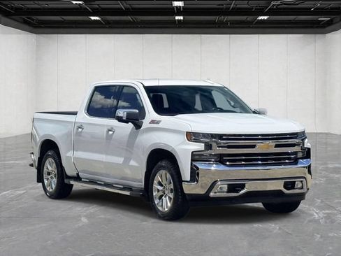 Used 2019 Chevrolet Silverado 1500 LTZ AWD/4WD image 3