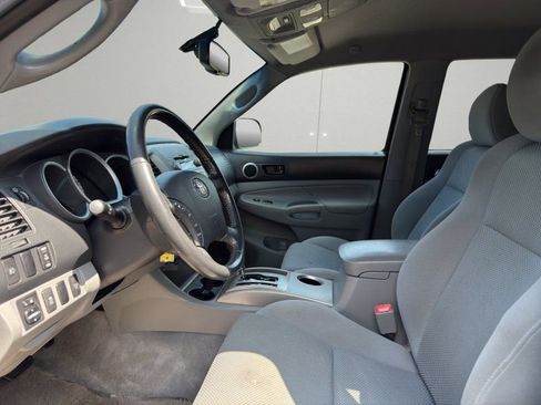 Used 2011 Toyota Tacoma 4x4 Double Cab image 9