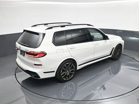 Used 2024 BMW X7 xDrive40i w/ Executive Package AWD/4WD image 21