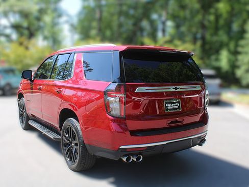 Used 2023 Chevrolet Tahoe High Country RWD image 7