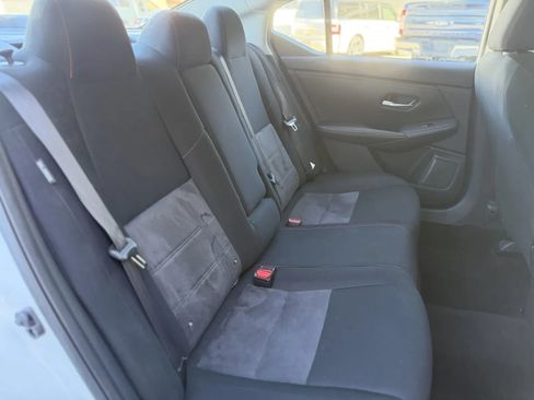 Used 2024 Nissan Sentra SR FWD image 18