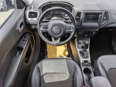 Used 2020 Jeep Compass Latitude AWD/4WD image 16