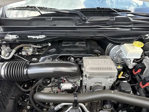 Used 2022 RAM 1500 Laramie AWD/4WD image 33