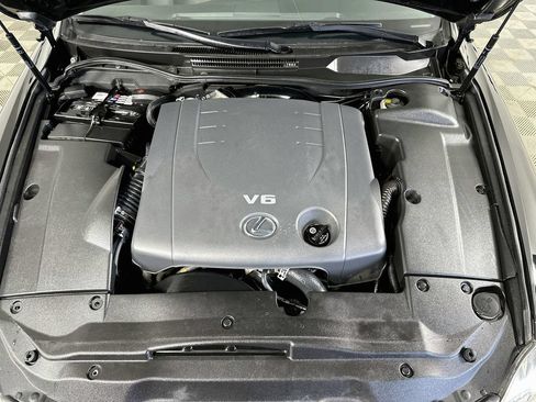 Used 2010 Lexus IS 250 w/ Preferred Accessory Package RWD image 34
