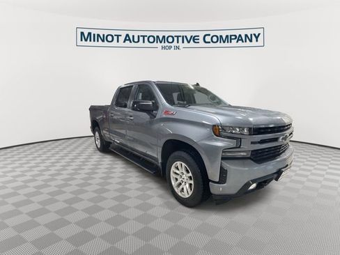 Used 2021 Chevrolet Silverado 1500 RST image 2