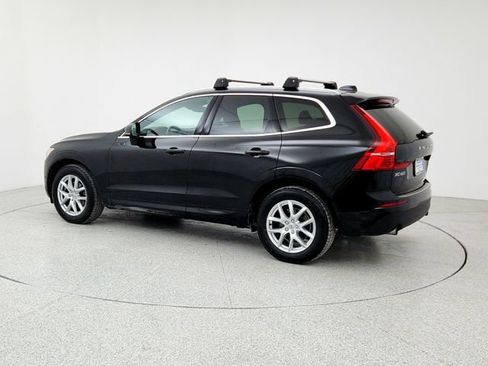 Used 2019 Volvo XC60 T5 Momentum w/ Premium Package image 7