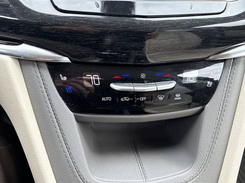 Certified 2023 Cadillac XT6 Premium Luxury AWD/4WD image 45