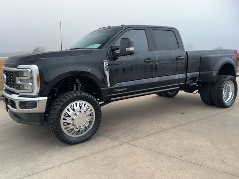 Used 2025 Ford F350 Lariat w/ Lariat Ultimate Package image 5