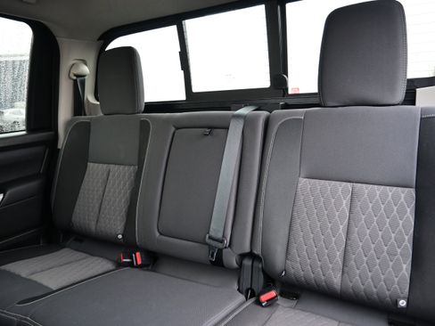 Certified 2024 Nissan Titan SV w/ SV Convenience Package image 24