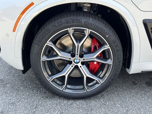 Used 2026 BMW X5 xDrive50e w/ M Sport Package AWD/4WD image 9