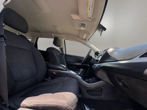Used 2017 Dodge Journey SE FWD image 16