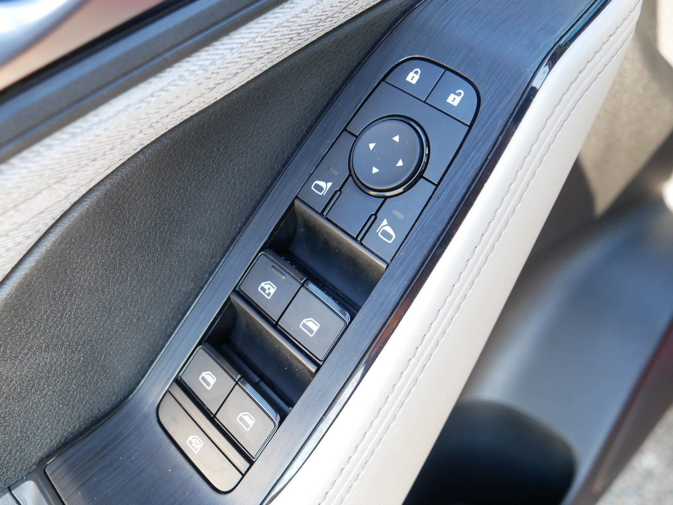 Certified 2023 Nissan Rogue SV AWD/4WD image 19