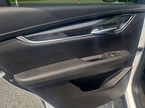 Used 2021 Cadillac XT5 Premium Luxury FWD image 30