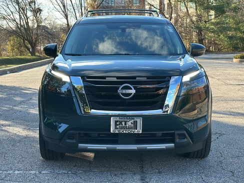 Certified 2025 Nissan Pathfinder Platinum w/ Cargo Package image 3