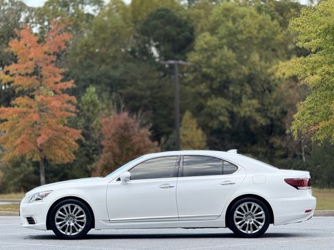 Used 2014 Lexus LS 460 image 8