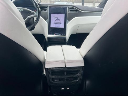 Used 2017 Tesla Model X 90D AWD/4WD image 21