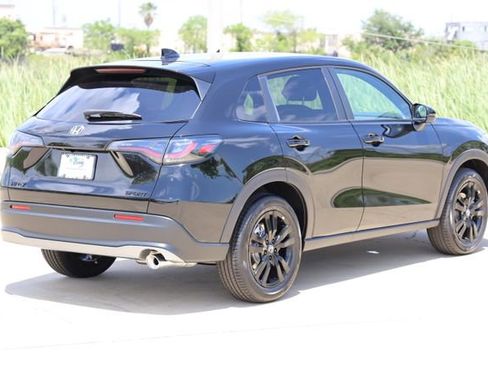 New 2026 Honda HR-V Sport image 8