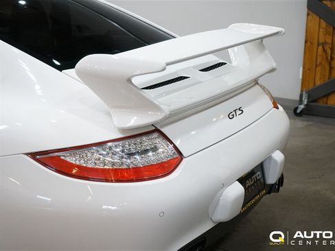 Used 2012 Porsche 911 Carrera GTS RWD image 10