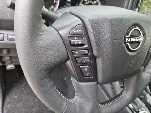 New 2026 Nissan Frontier SV w/ SV Convenience Package AWD/4WD image 19