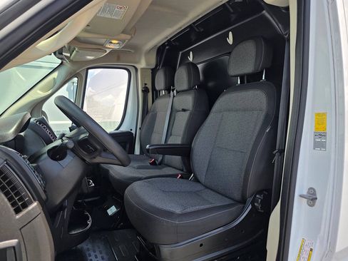 Used 2022 RAM ProMaster 3500 w/ Convenience Group FWD image 11