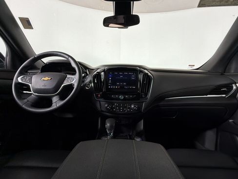 Used 2023 Chevrolet Traverse LT w/ LPO, Floor Liner Package FWD image 12