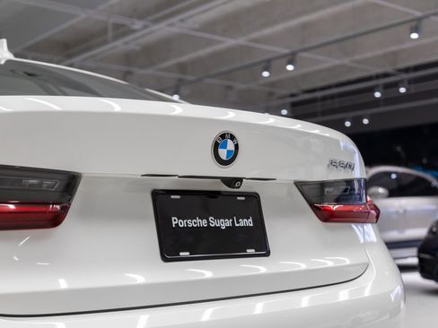 Used 2022 BMW 330i Sedan w/ Premium Package image 31