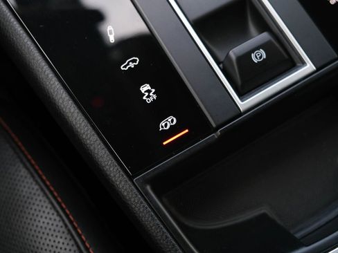 Used 2022 Porsche Macan GTS image 21