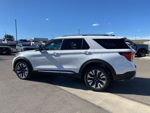 New 2026 Ford Explorer Platinum w/ LUX Leather Package AWD/4WD image 24