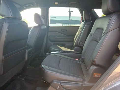 Used 2023 Nissan Pathfinder Rock Creek AWD/4WD image 12