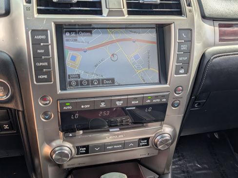 Used 2016 Lexus GX 460 w/ Premium Package image 30
