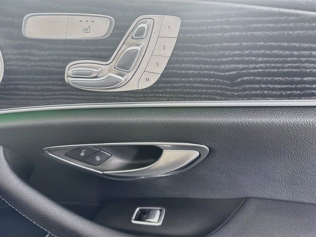 Used 2020 Mercedes-Benz E 350 Sedan w/ Parking Assistance Package image 29