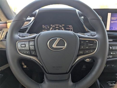 Used 2024 Lexus ES 350 w/ Premium Package image 31