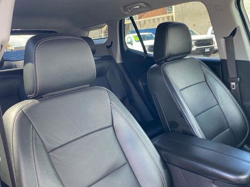 Used 2024 GMC Terrain SLT image 26