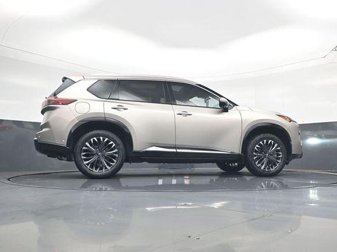 New 2026 Nissan Rogue Platinum w/ Platinum Premium Package AWD/4WD image 14